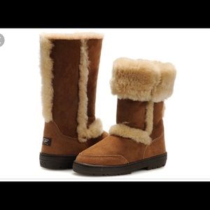 UGG Sundance ll boot
